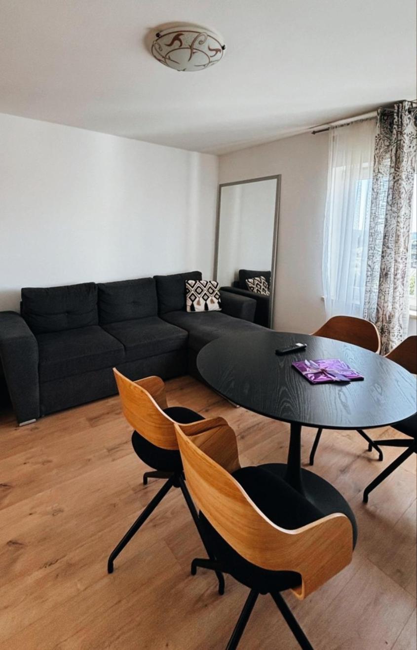 Ana Daire Pula Dış mekan fotoğraf
